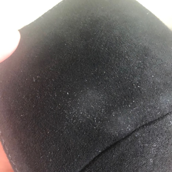 Black Closed Toe Pumps - Picture 7 of 7